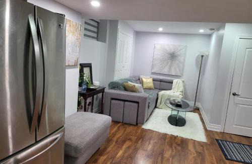 Mount Pleasant Apartment | Luxurious 1BR-1BA Apartment Bright Spacious with free parking-gc-1