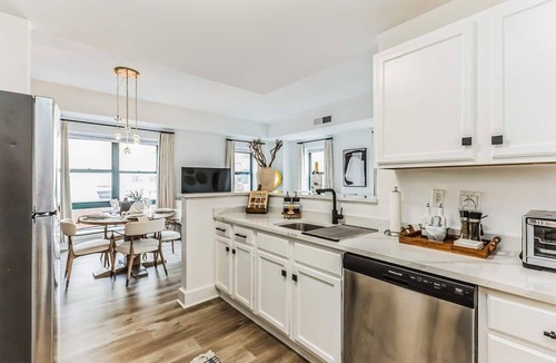 Downtown Apartment | Luxurious 1BR Downtown Stamford
