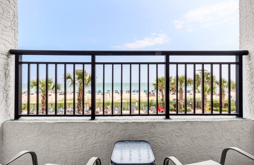 Myrtle Beach Condo | Luxurious 1BR Retreat at Landmark Resort!