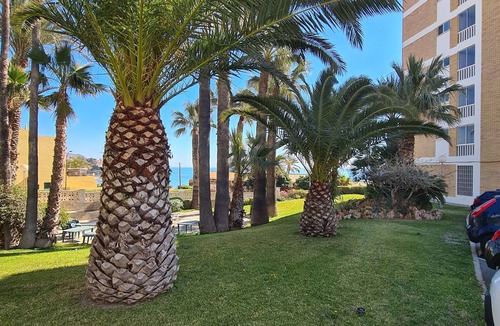 Coveta Fuma Apartment | Luxurious 1st Line Top-floor Apartment With Direct Sea Access