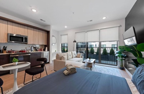 Pendleton Apartment | Luxurious 2 Bed Suite—in OTR Cincinnati!