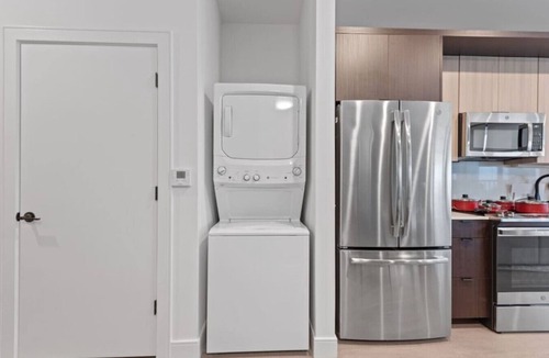 Pendleton Apartment | Luxurious 2 Bed Suite—in OTR Cincinnati!