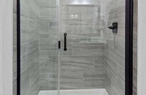 Pendleton Apartment | Luxurious 2 Bed Suite—in OTR Cincinnati!