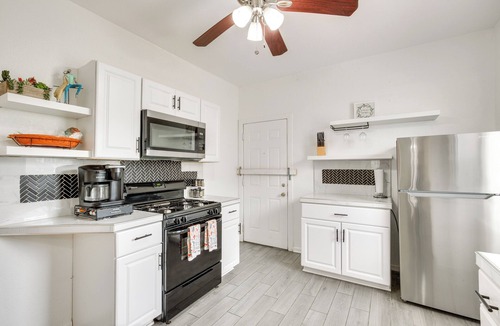 North Hyde Park Apartment | Luxurious 2BR Kansas City Condo Near Downtown