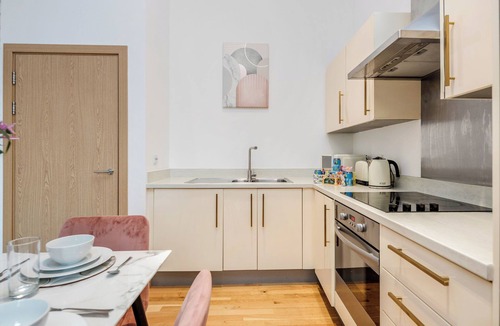 Goodmayes Apartment | ✪ Luxurious 3 Bed Flat✪ Dagenham ✪ London