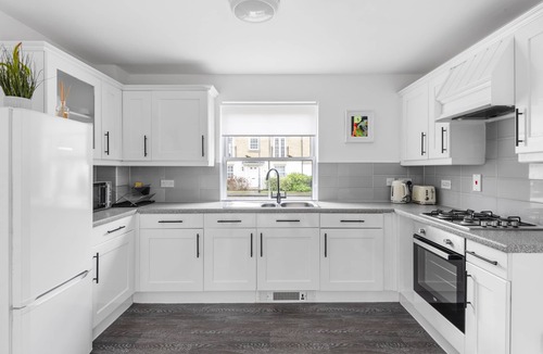 Braintree House | Luxurious 3 Bed House with Free Parking