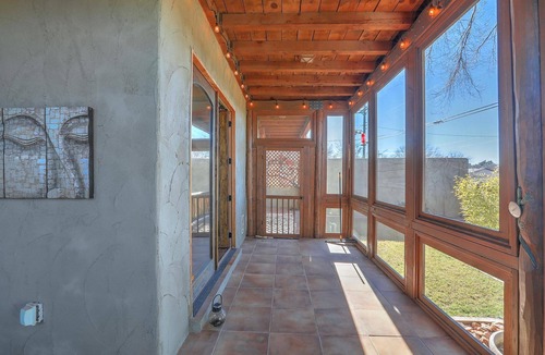 Victory Hills House | Luxurious 3-bedroom house with WiFi, AC in amazing Albuquerque
