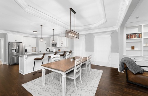 Huntsville House | Luxurious, 3-Bedroom home – 5 mins from entertainment district!