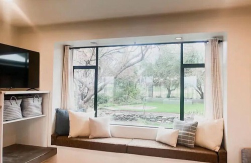 Angels Camp House | Luxurious 3-BR Home: BBQ Grill, Hot Tub & Fire Pit