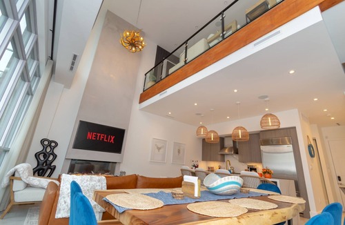 Innisfil House | Luxurious 3-Story Retreat with Private Dock at Friday Harbour Resort