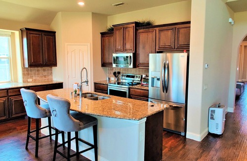 Lavon House | Luxurious 3700 sqft 4 beds, 3.5 bath, office, game and media room