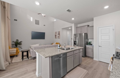 Aubrey Villa | Luxurious 4-Bed Home in Aubrey TX
