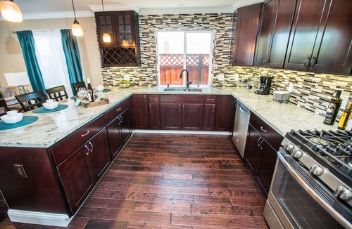 East Palo Alto House | Luxurious 4 Bedroom & 3 Bath Home