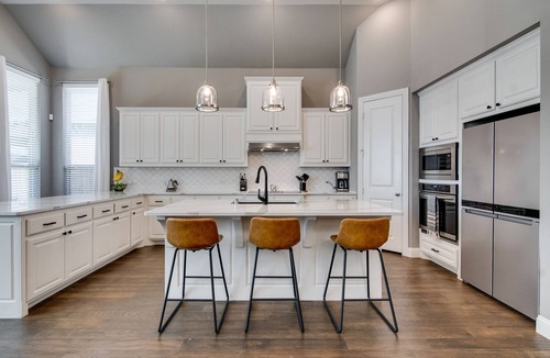 Tarrant County House | Luxurious 4-bedroom house with media room in charming Haslet
