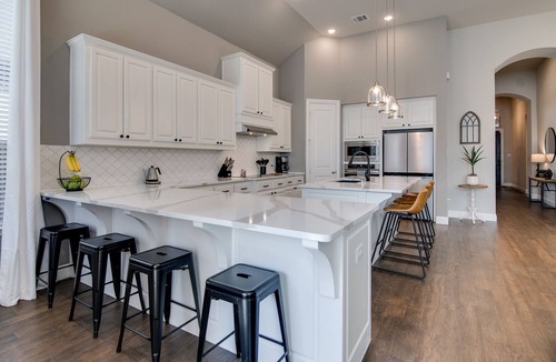 Tarrant County House | Luxurious 4-bedroom house with media room in charming Haslet