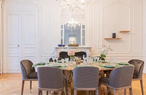 Neuilly-sur-Seine Apartment | Luxurious 4BD Apartment - Arc de Triomphe 2