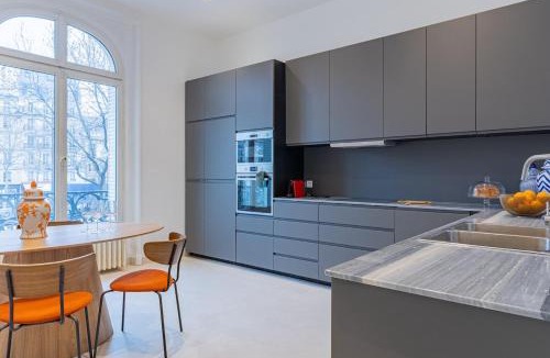 Neuilly-sur-Seine Apartment | Luxurious 4BD Apartment - Arc de Triomphe 2