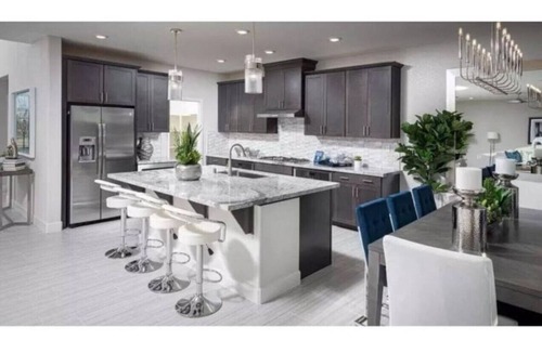 Roseville Villa | Luxurious 4BR Villa!