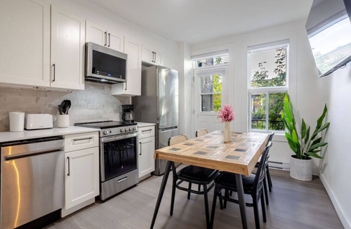 Sainte-Marie Apartment | Luxurious 4BR with Sunny Deck Balcony