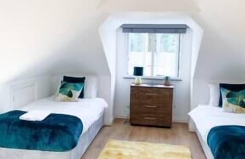 Reading House | Luxurious 5 Bed Property!