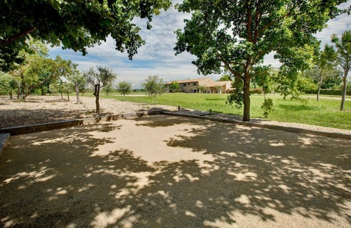 Cucuron House | Luxurious 5* stone farmhouse