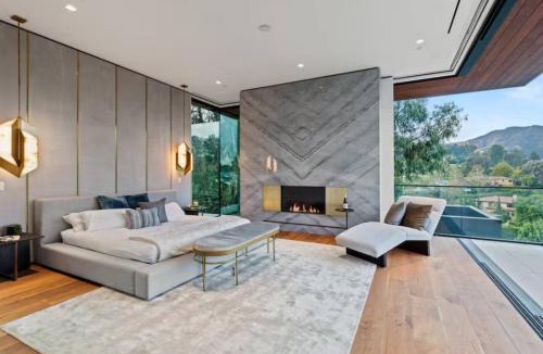 Beverly Glen House | Luxurious 5BR Villa in BH with Pool, Theater, and Views