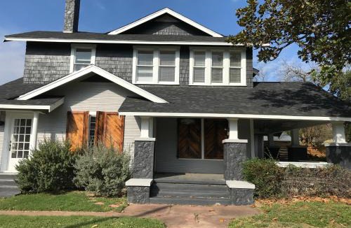 Highland Park Villa | Luxurious 6 bedroom villa near downtown