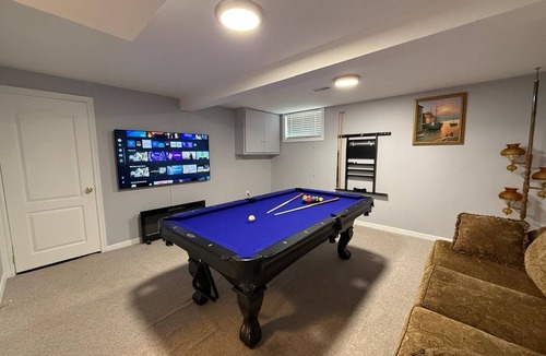 Rathwood House | Luxurious 6BR Poolside Paradise with Huge Heated Pool & Backyard