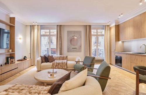 Ternes Apartment | Luxurious airconditioned apartment Arc de Triomphe