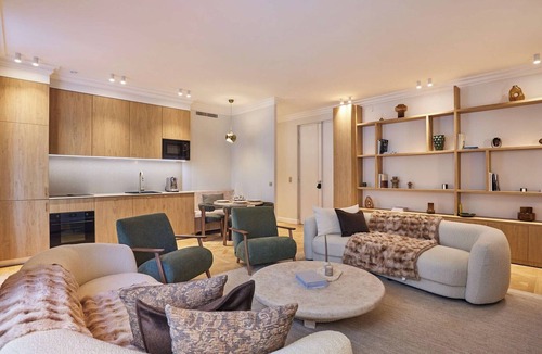 Ternes Apartment | Luxurious airconditioned apartment Arc de Triomphe