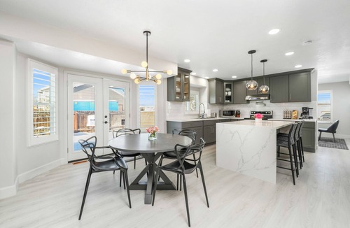 Taylorsville House | Luxurious and Modern Home - Newly Renovated with Lots of Parking!