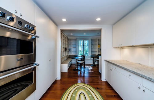 Stevensville House | Luxurious and Private Lakefront Estate!