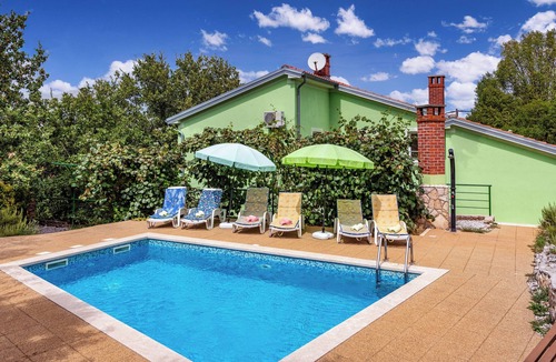 Kapelica Villa | Luxurious and romantic, family-friendly, private pool and garden