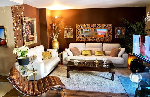 La Seu Apartment | Luxurious apartment in downtown area