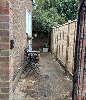 Luton Apartment | Luxurious Apartment - Luton Airport