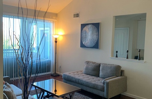 Duveneck - St. Francis Apartment | Luxurious Apt 10 mins - Stanford Uni/PA downtown