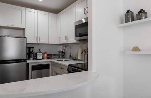 Back Bay East Apartment | Luxurious Back Bay Studio