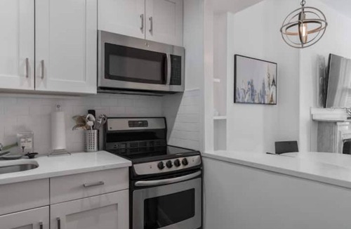 Back Bay East Apartment | Luxurious Back Bay Studio