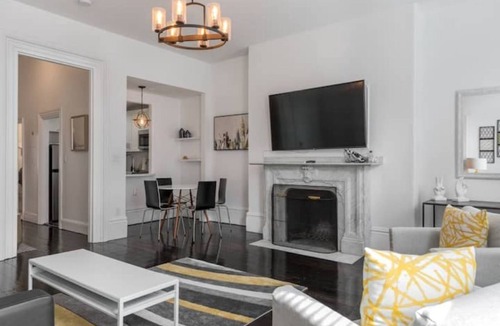 Back Bay East Apartment | Luxurious Back Bay Studio