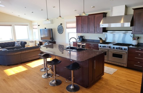 Old Orchard Beach House | Luxurious Beachfront House - spectacular ocean views - w/indoor elevator