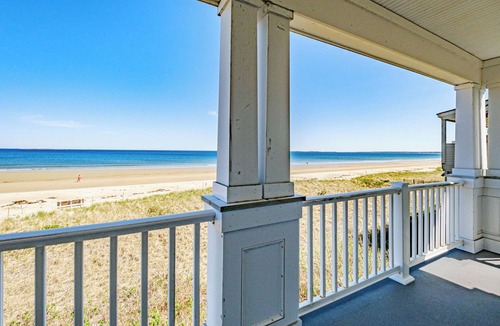Old Orchard Beach House | Luxurious Beachfront House - spectacular ocean views - w/indoor elevator
