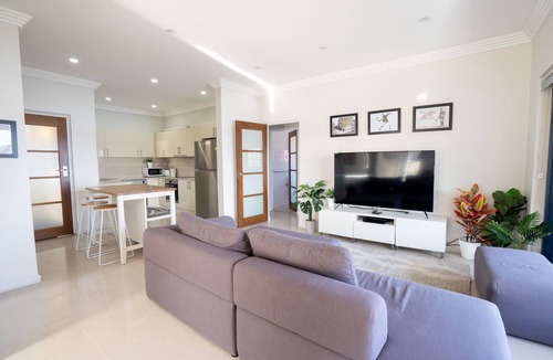 Burraneer Apartment | LUXURIOUS BEACH FRONT APARTMENT