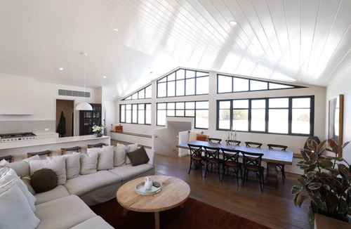 Ocean Grove House | Luxurious Beach House with Breath-taking Views