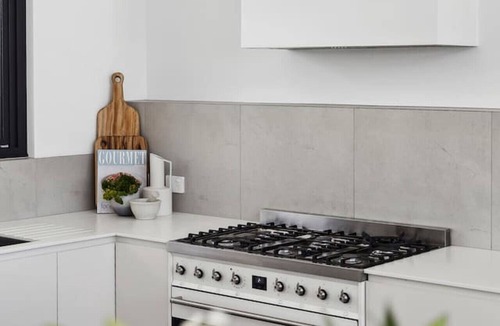 Ocean Grove House | Luxurious Beach House with Breath-taking Views