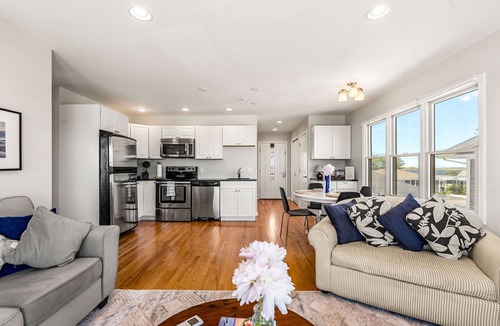 North Truro Condo | Luxurious Beachfront 2 bedroom condo