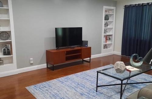 Westwood Condo | Luxurious Beautiful 2 bedroom apartment