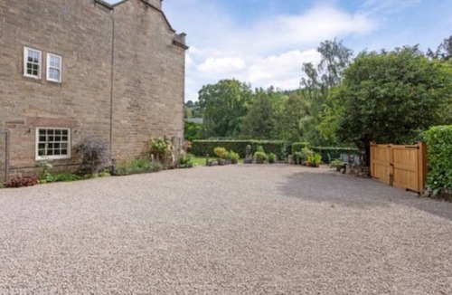 Holestone Moor Apartment | Luxurious Bolthole