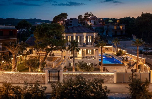 Slatine Villa | Luxurious Ciovo Villa | 5 Bedrooms | Villa Summer Breeze