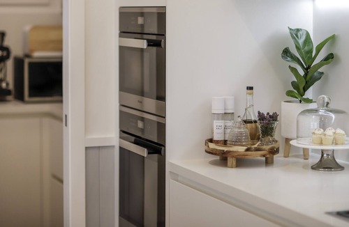 Avalon Beach House | LUXURIOUS COASTAL BEACH HOME