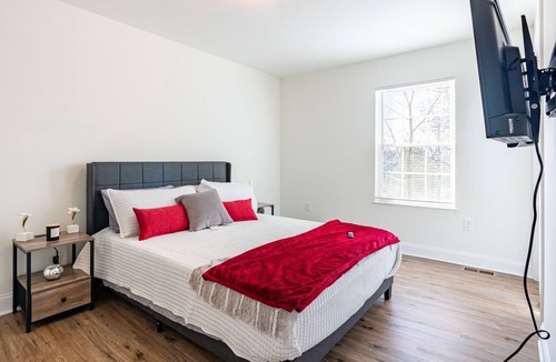 North Wales House | luxurious & Comfy / business and more